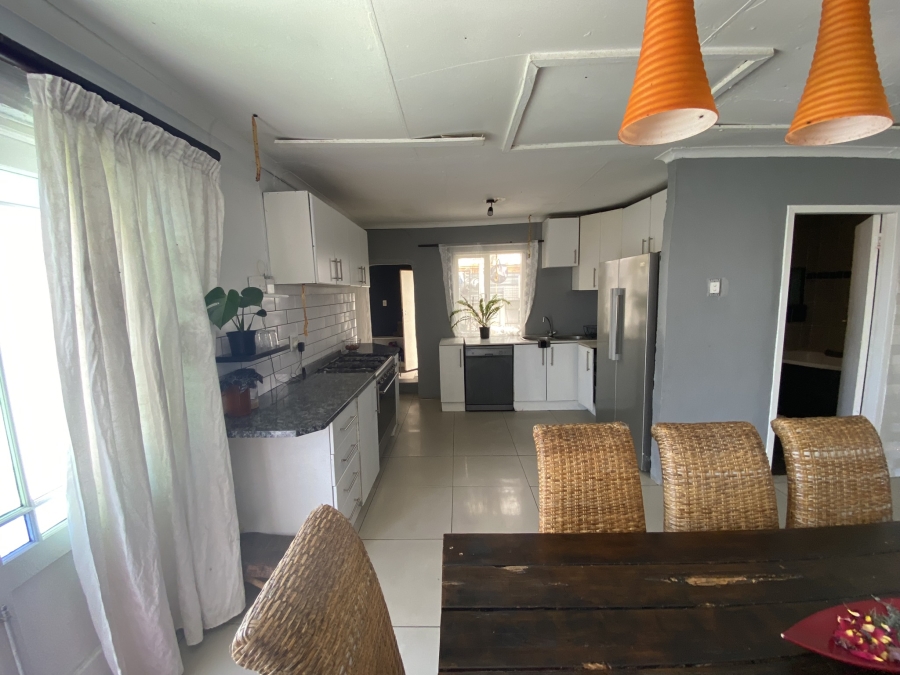 2 Bedroom Property for Sale in Pelican Park Western Cape